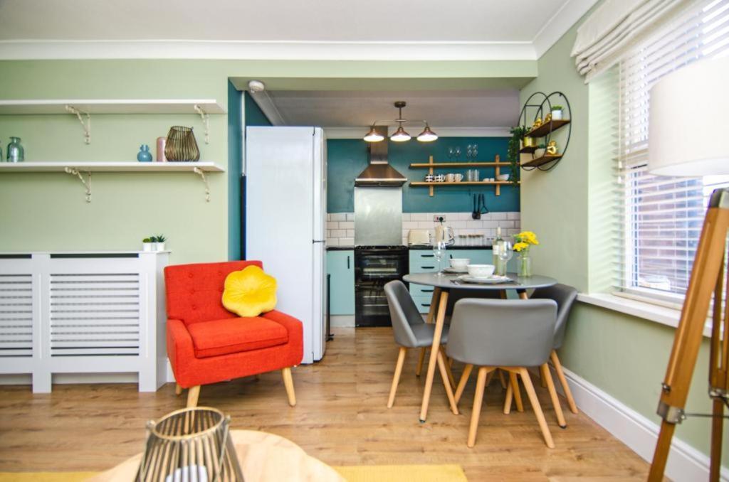 Cosy Lichfield Apartment المظهر الخارجي الصورة